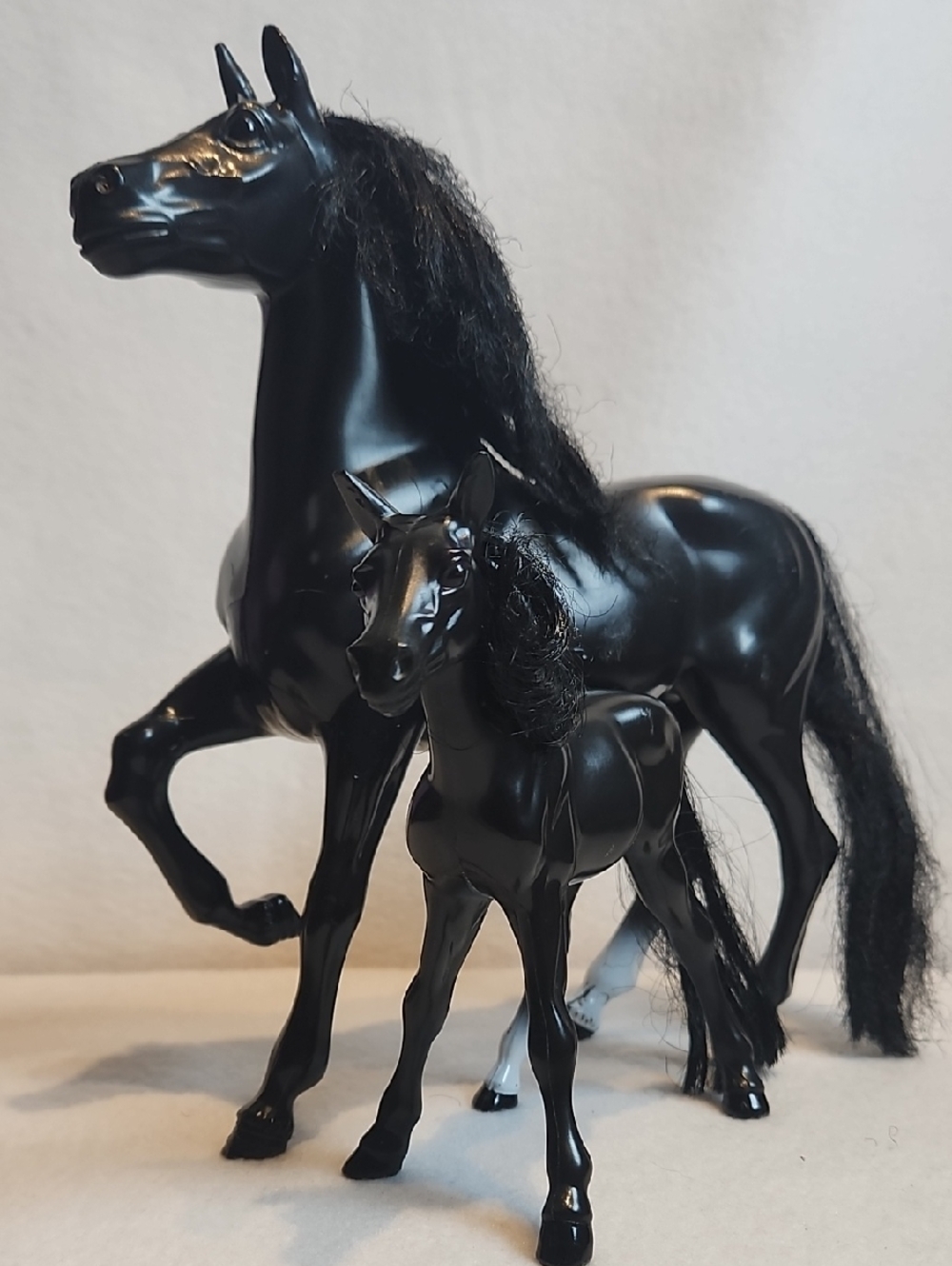Black Horse and Foal Playset - Classic Black Action Figures for Kids